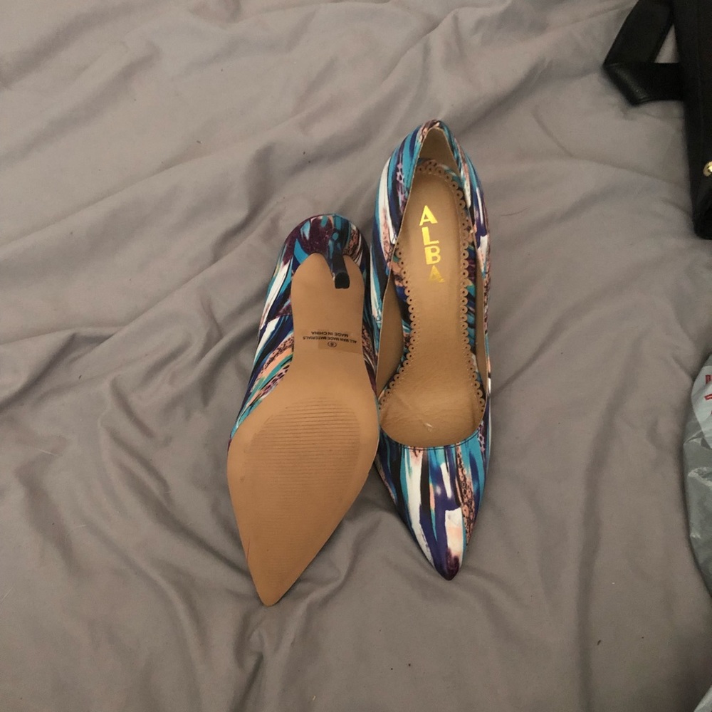 Pumps - Picture 3 of 3